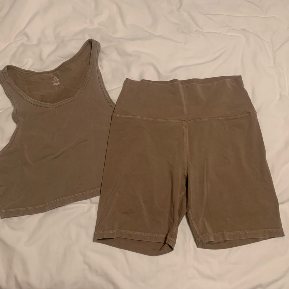 Aerie set